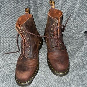 Dr marten brown leather boots